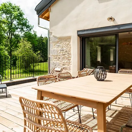 Singulier Et Authentique En Coeur De Foret Apartment