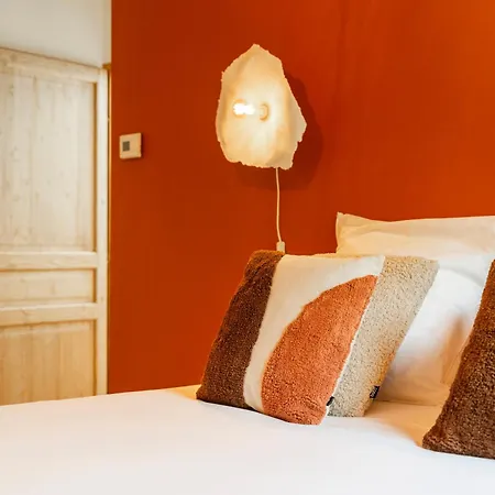 Apartment Singulier Et Authentique En Coeur De Foret