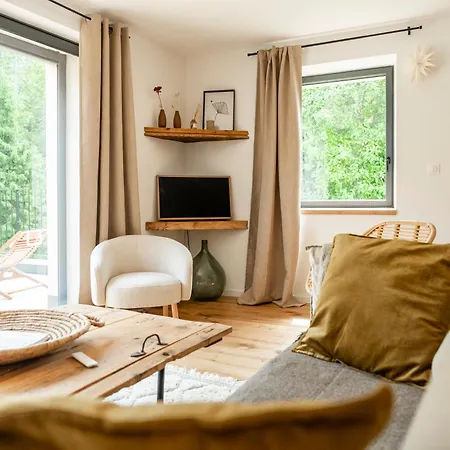 Apartment Singulier Et Authentique En Coeur De Foret *